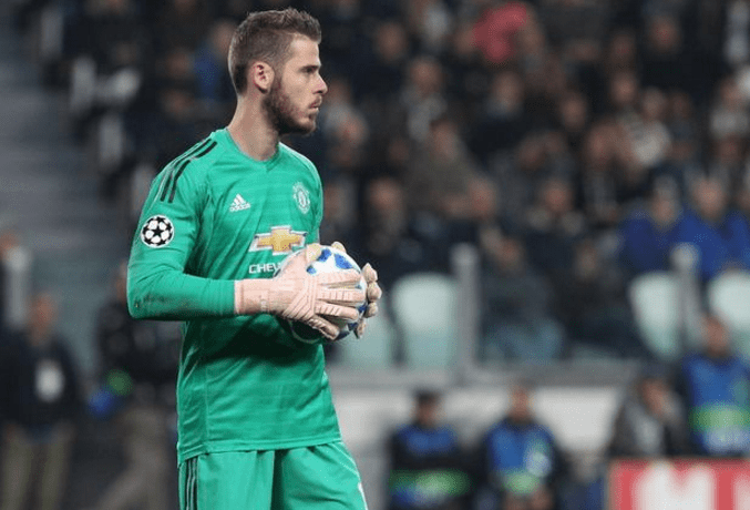 索肖年轻门将屡献神扑,力保球门不失全身而退带走一分