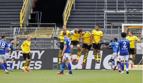 沙尔克04青年才俊闪耀主导大胜之战